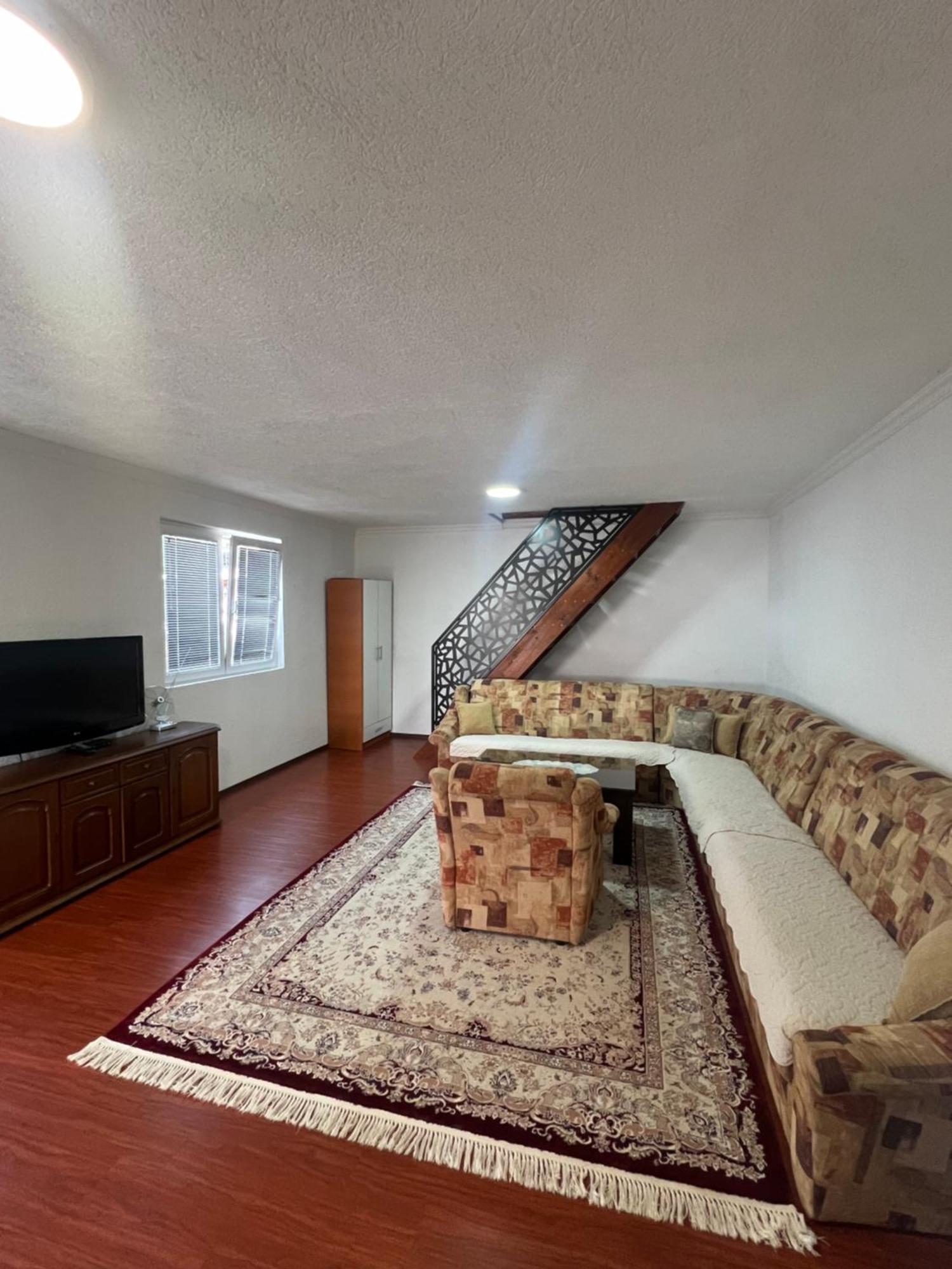Sara Apartments פלאב מראה חיצוני תמונה
